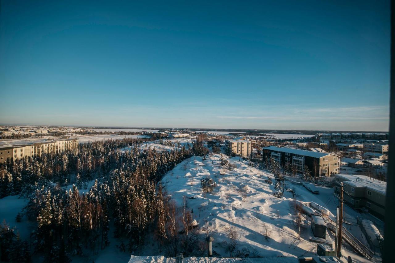 The Explorer Hotel Yellowknife Dış mekan fotoğraf