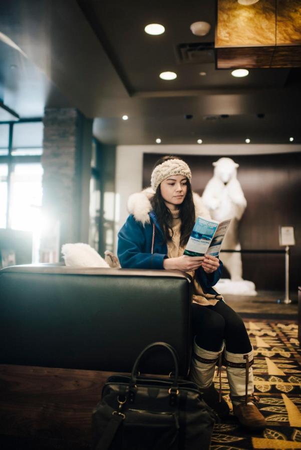 The Explorer Hotel Yellowknife Dış mekan fotoğraf
